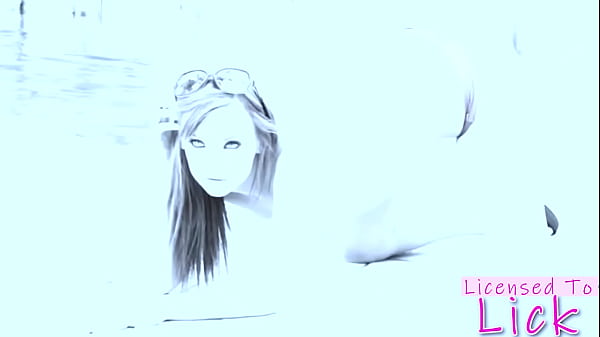 LICENSED TO LICK – Dani Jensen Finding Lesbian Soulmate